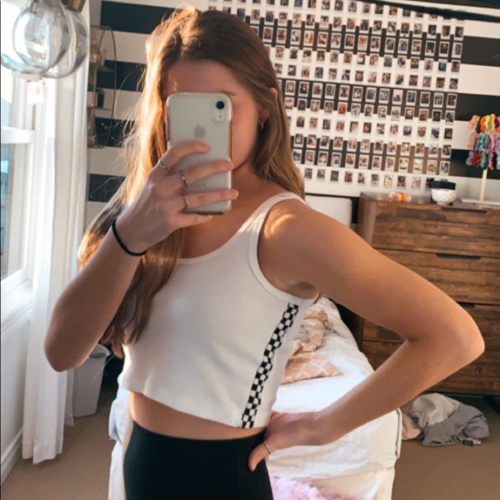 brandy melville checkered tank top! 🖤